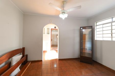 Casa à venda com 150m², 4 quartos e 2 vagas Casa à venda com 150m², 4 quartos e 2 vagasSala de jantar