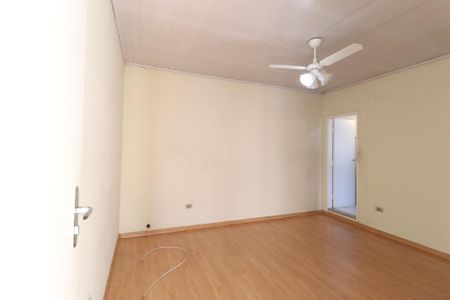 Casa à venda com 150m², 4 quartos e 2 vagas Casa à venda com 150m², 4 quartos e 2 vagasSuíte