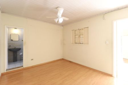 Casa à venda com 150m², 4 quartos e 2 vagas Casa à venda com 150m², 4 quartos e 2 vagasSuíte