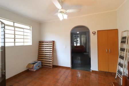 Casa à venda com 150m², 4 quartos e 2 vagas Casa à venda com 150m², 4 quartos e 2 vagasSala de jantar