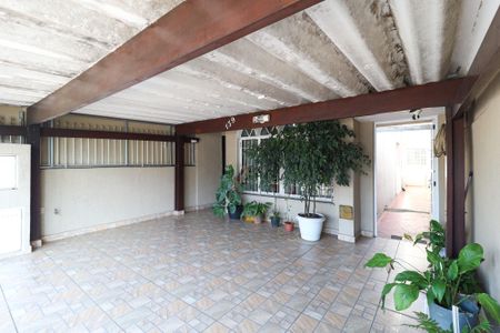 Casa à venda com 150m², 4 quartos e 2 vagas Casa à venda com 150m², 4 quartos e 2 vagasGaragem