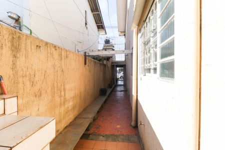 Casa à venda com 150m², 4 quartos e 2 vagas Casa à venda com 150m², 4 quartos e 2 vagasÁrea de serviço