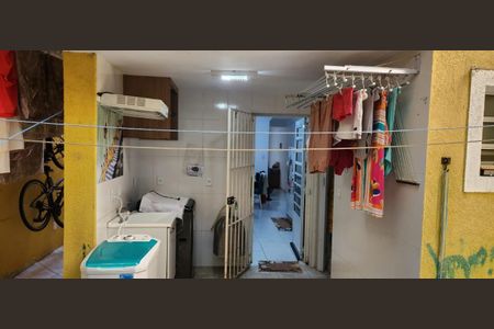 Casa à venda com 140m², 3 quartos e 2 vagas Casa à venda com 140m², 3 quartos e 2 vagasFoto 01