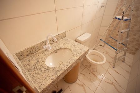 Casa de condomínio para alugar com 29m², 1 quarto e sem vagaBanheiro