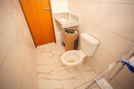 Casa de condomínio para alugar com 29m², 1 quarto e sem vagaBanheiro