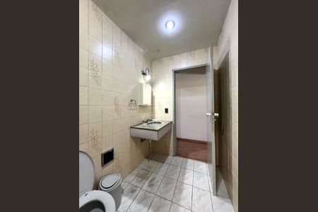 Casa à venda com 144m², 3 quartos e 2 vagas Casa à venda com 144m², 3 quartos e 2 vagasBanheiro Social