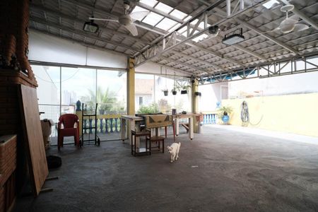 Casa à venda com 600m², 4 quartos e 3 vagasÁrea comum