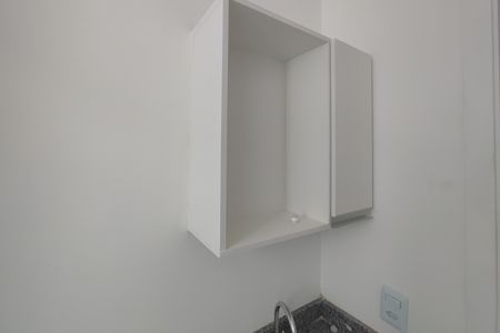 Apartamento para alugar com 45m², 2 quartos e 1 vaga Apartamento para alugar com 45m², 2 quartos e 1 vagaBanheiro