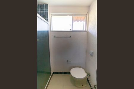 Casa de condomínio à venda com 320m², 5 quartos e 3 vagasBanheiro da Suíte 1