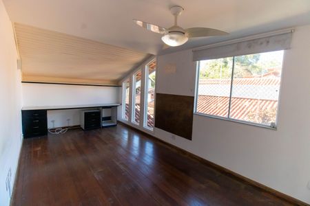 Casa de condomínio à venda com 320m², 5 quartos e 3 vagasQuarto 1