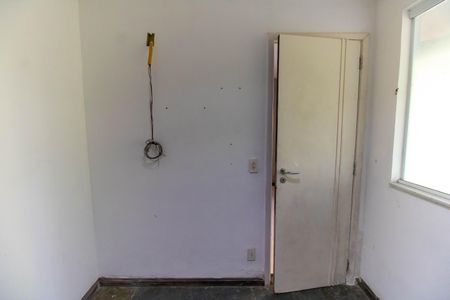 Casa de condomínio à venda com 320m², 5 quartos e 3 vagasQuarto de Serviço