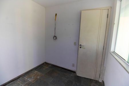 Casa de condomínio à venda com 320m², 5 quartos e 3 vagasQuarto de Serviço