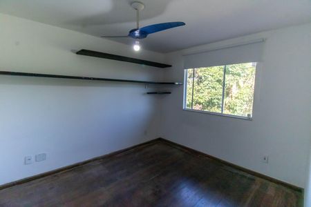 Casa de condomínio à venda com 320m², 5 quartos e 3 vagasQuarto 2