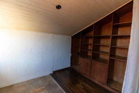 Casa de condomínio à venda com 320m², 5 quartos e 3 vagasSuíte 2