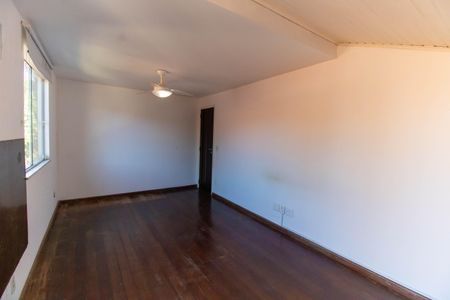 Casa de condomínio à venda com 320m², 5 quartos e 3 vagasQuarto 1