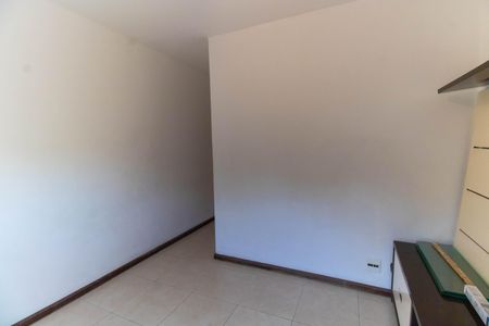 Casa de condomínio à venda com 320m², 5 quartos e 3 vagasEscritório