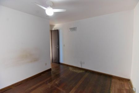 Casa de condomínio à venda com 320m², 5 quartos e 3 vagasSuíte 2