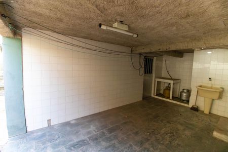 Casa de condomínio à venda com 320m², 5 quartos e 3 vagasÁrea de Serviço