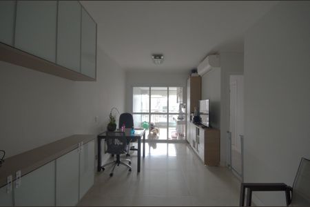 Apartamento à venda com 71m², 2 quartos e 1 vagaSala