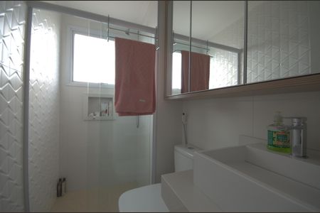 Apartamento à venda com 71m², 2 quartos e 1 vagaBanheiro da Suíte