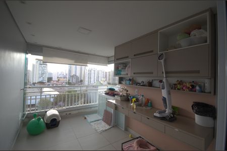 Apartamento à venda com 71m², 2 quartos e 1 vagaSala