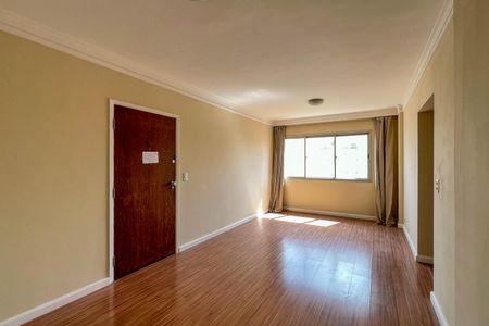 Apartamento à venda com 86m², 3 quartos e 1 vaga Apartamento à venda com 86m², 3 quartos e 1 vagaSala