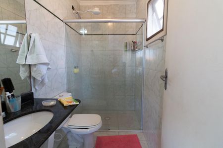 Casa à venda com 125m², 3 quartos e 3 vagas Casa à venda com 125m², 3 quartos e 3 vagasBanheiro da Suíte 1