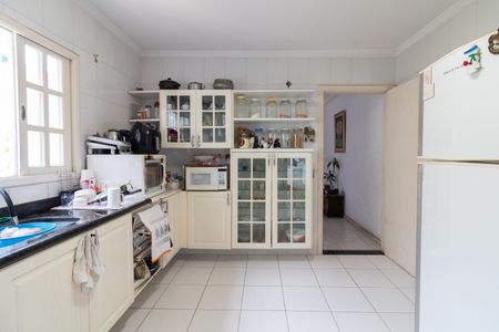 Casa à venda com 125m², 3 quartos e 3 vagas Casa à venda com 125m², 3 quartos e 3 vagasCozinha