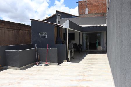 Casa para alugar com 100m², 1 quarto e 1 vagaQuintal