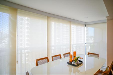 Apartamento à venda com 103m², 3 quartos e 2 vagasSala