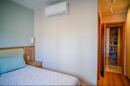 Apartamento à venda com 103m², 3 quartos e 2 vagasQuarto 2