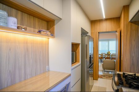 Apartamento à venda com 103m², 3 quartos e 2 vagasCozinha