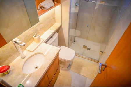 Apartamento à venda com 103m², 3 quartos e 2 vagasBanheiro