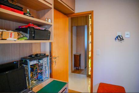 Apartamento à venda com 103m², 3 quartos e 2 vagasQuarto