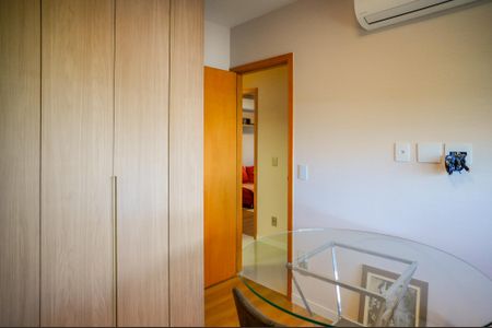 Apartamento à venda com 103m², 3 quartos e 2 vagasEscritório