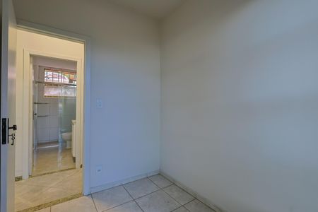 Apartamento à venda com 70m², 3 quartos e 2 vagas Apartamento à venda com 70m², 3 quartos e 2 vagasQuarto 1