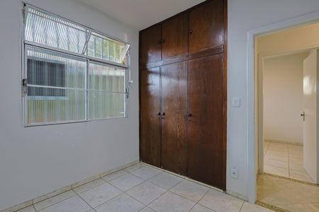 Apartamento à venda com 70m², 3 quartos e 2 vagas Apartamento à venda com 70m², 3 quartos e 2 vagasQuarto 2