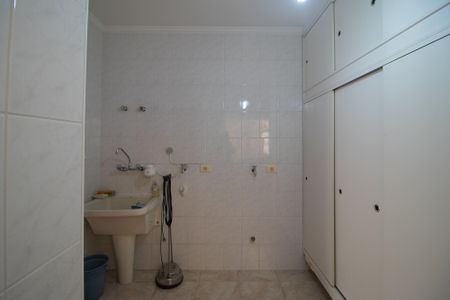 Casa à venda com 155m², 3 quartos e 2 vagasÁrea de Serviço