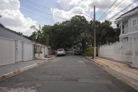 Casa à venda com 155m², 3 quartos e 2 vagasRua fechada