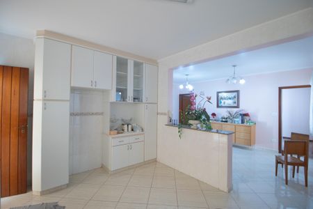 Casa à venda com 155m², 3 quartos e 2 vagasCozinha - Armários