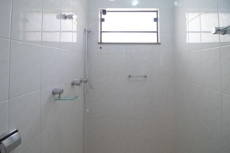 Casa à venda com 155m², 3 quartos e 2 vagasBanheiro 4