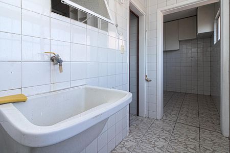 Apartamento à venda com 65m², 3 quartos e 1 vagaÁrea De Serviço