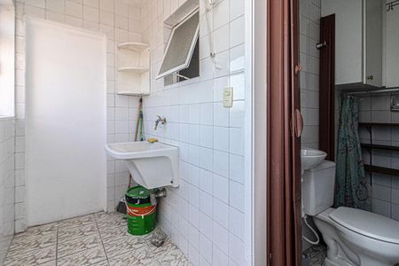 Apartamento à venda com 65m², 3 quartos e 1 vagaÁrea De Serviço