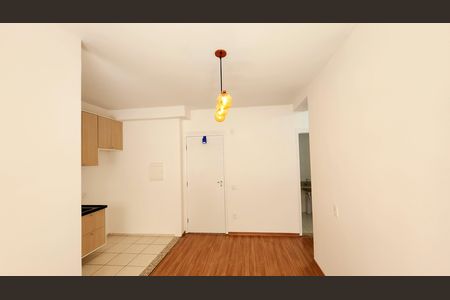 Apartamento para alugar com 47m², 2 quartos e 1 vaga Apartamento para alugar com 47m², 2 quartos e 1 vagaSala/Cozinha