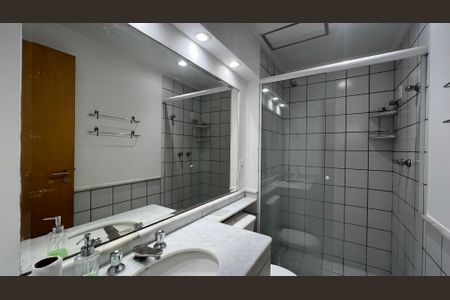 Apartamento à venda com 36m², 1 quarto e 1 vaga Apartamento à venda com 36m², 1 quarto e 1 vagaBanheiro da Suíte