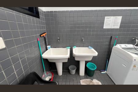 Apartamento à venda com 36m², 1 quarto e 1 vaga Apartamento à venda com 36m², 1 quarto e 1 vagaLavanderia