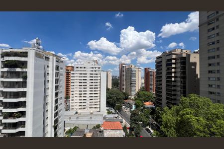 Apartamento à venda com 36m², 1 quarto e 1 vaga Apartamento à venda com 36m², 1 quarto e 1 vagaVaranda