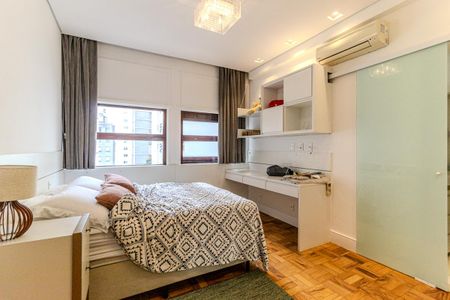 Apartamento à venda com 220m², 3 quartos e 2 vagasSuíte 3