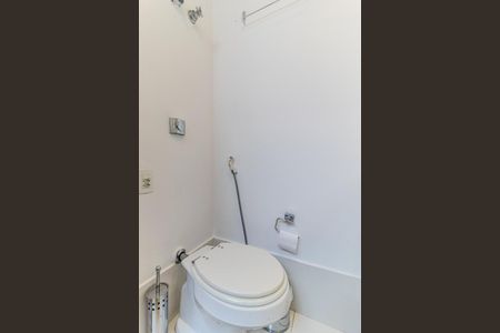 Apartamento à venda com 220m², 3 quartos e 2 vagasBanheiro da Suíte 2