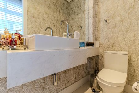 Apartamento à venda com 220m², 3 quartos e 2 vagasLavabo